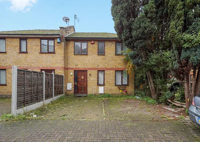 Hububb Luxury Stepney Green