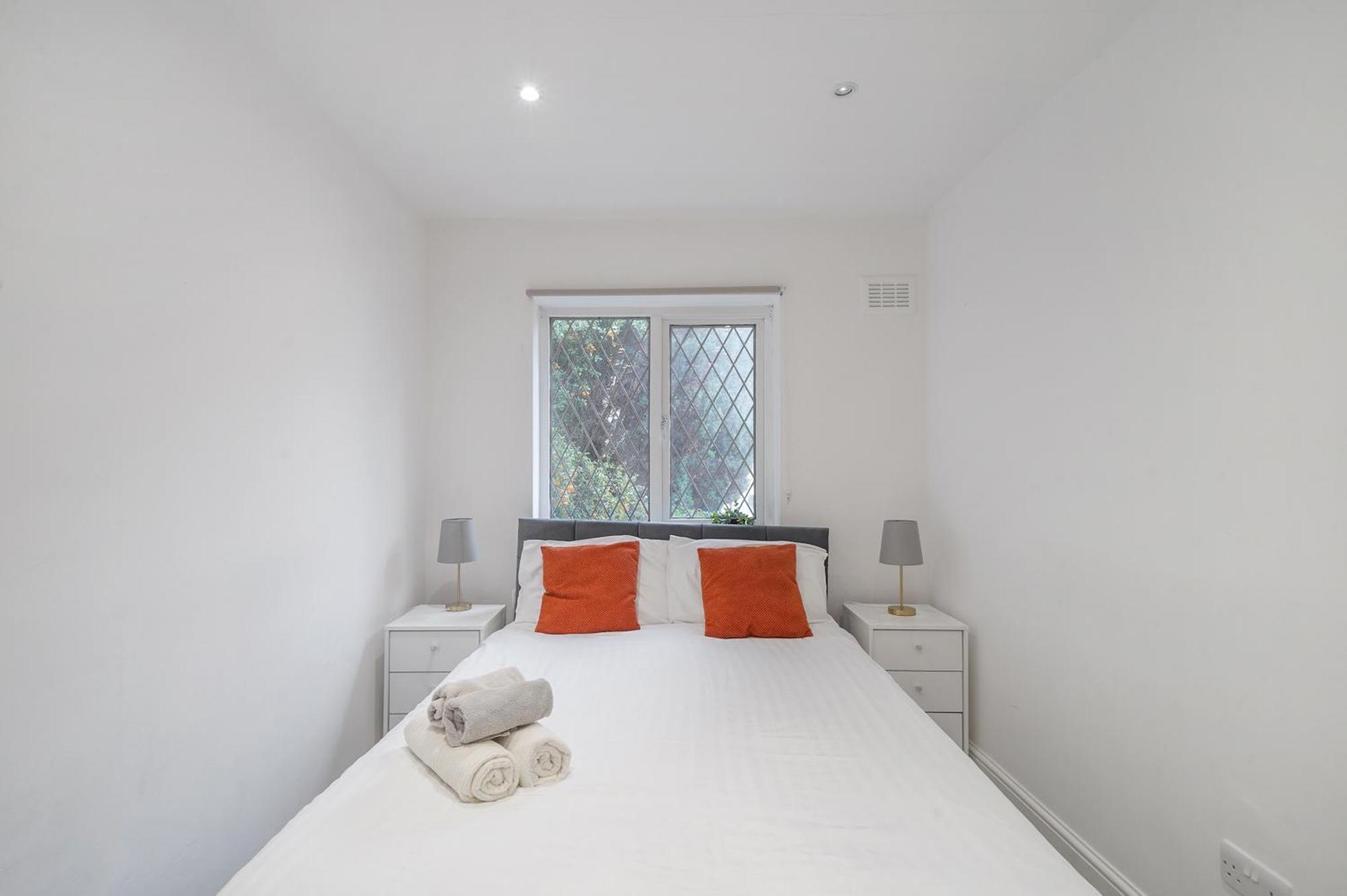 Hububb Luxury Stepney *